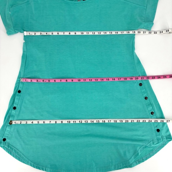 Reborn Turquoise Short Sleeve Button Sides A-Line Tunic Top, Medium - Picture 14 of 16
